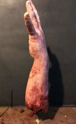 "Shark Bite Silicone Arm" Bloody Body Part Prop -Thehorrordome Horror Props Verkoop shark bite silicone arm bloody body part prop 11943703412784