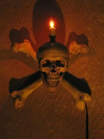 "Skull/Femur Bone Wall Sconce" Haunted House Lighting 5 "Skull/Femur Bone Wall Sconce" Haunted House Lighting - Image 5